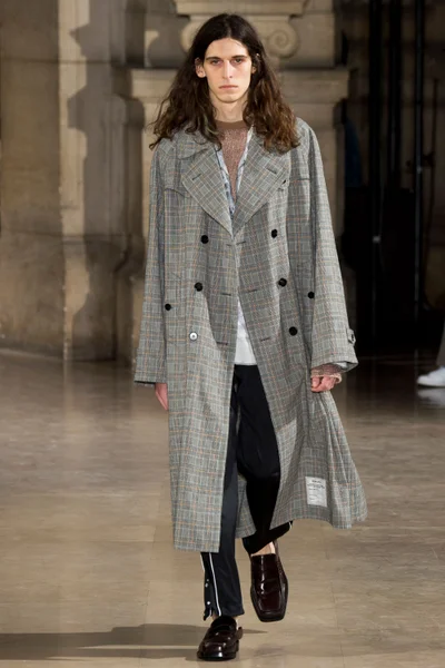 Look 22